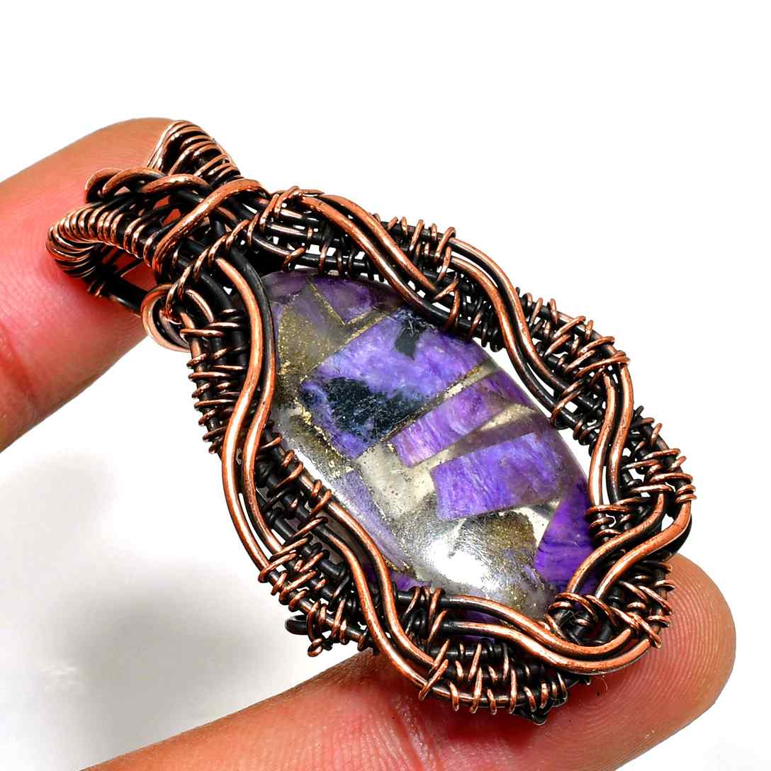 Serenity’s Embrace – Amethyst Copper Wire Pendant