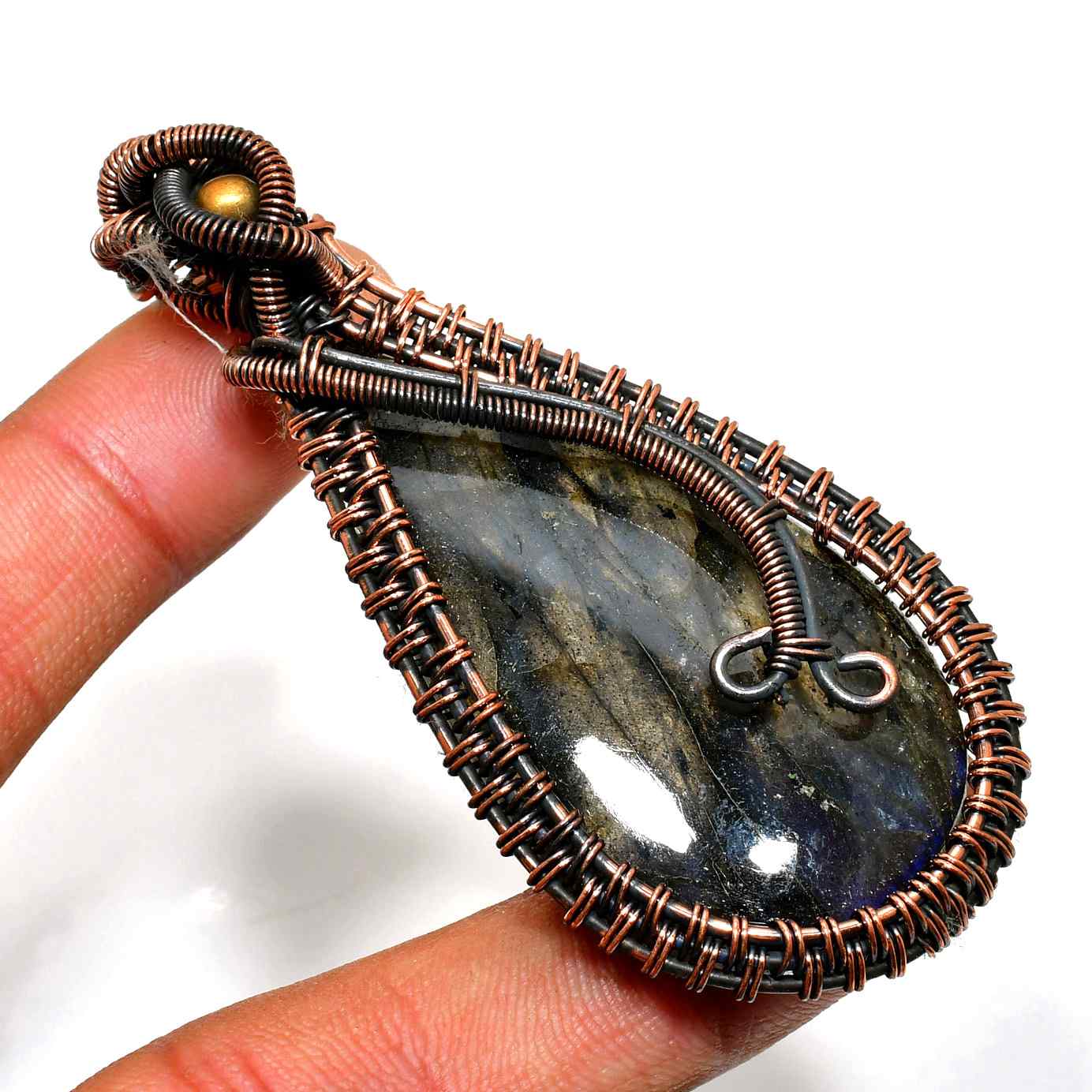 Selene’s Shield – Labradorite Copper Pendant