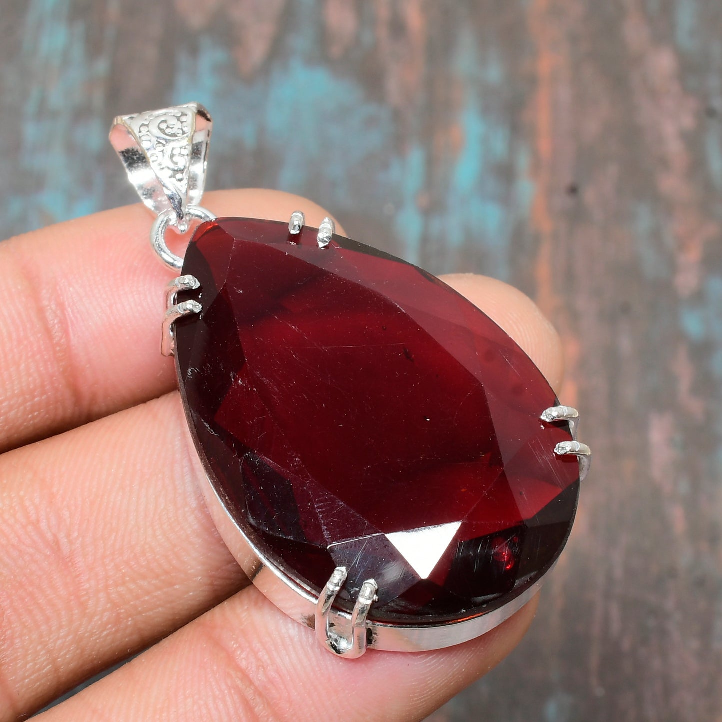 Ember’s Heart – Silver Garnet Pendant