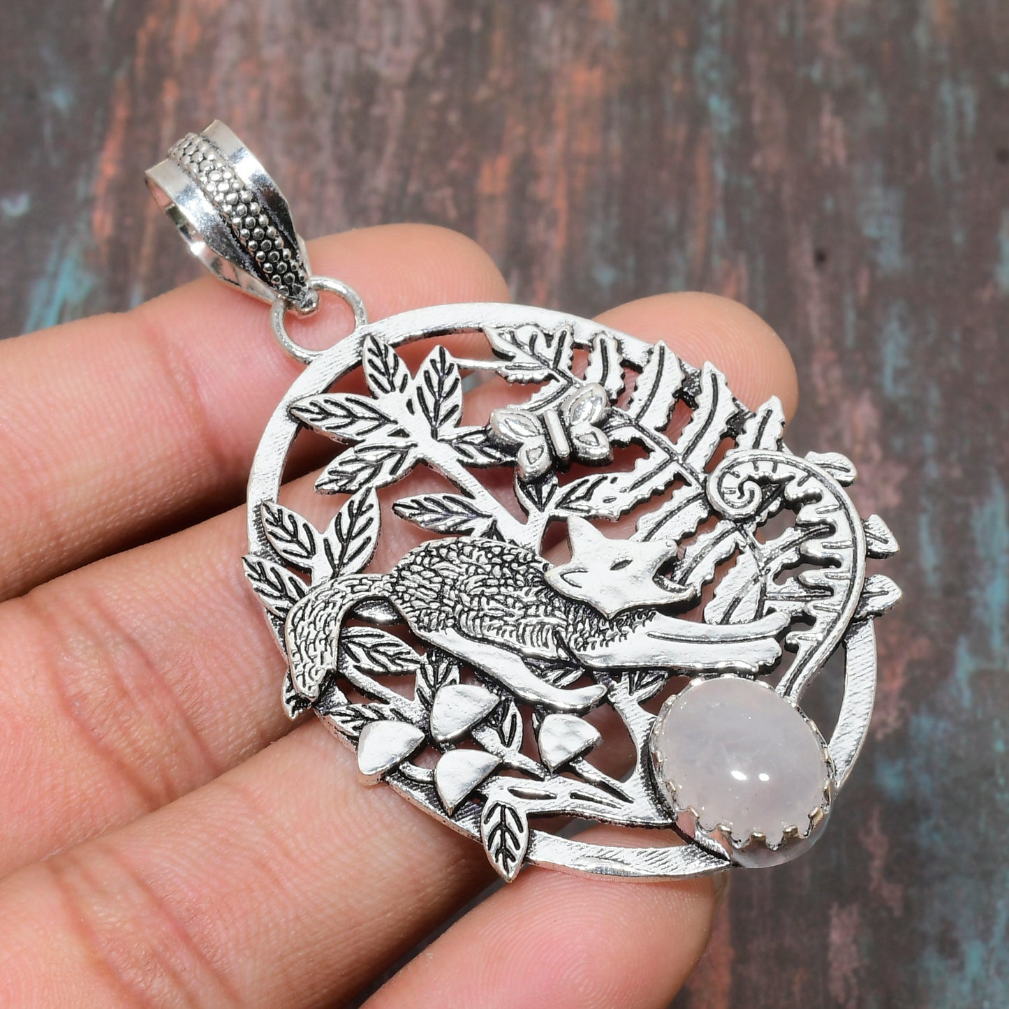 Nature’s Embrace – Rose Quartz Fox Pendant