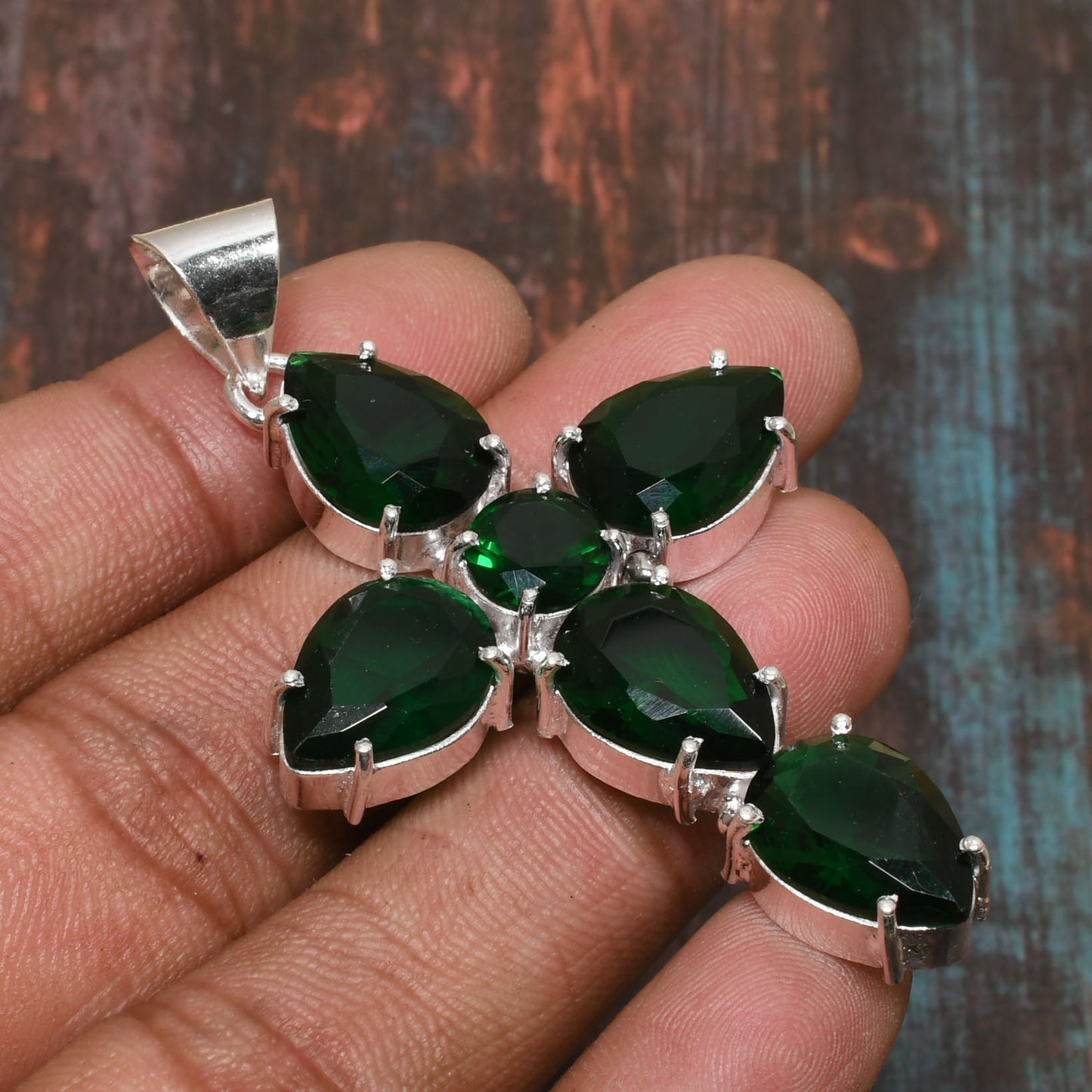 Emerald Serenity – Sterling Silver Cross Pendant