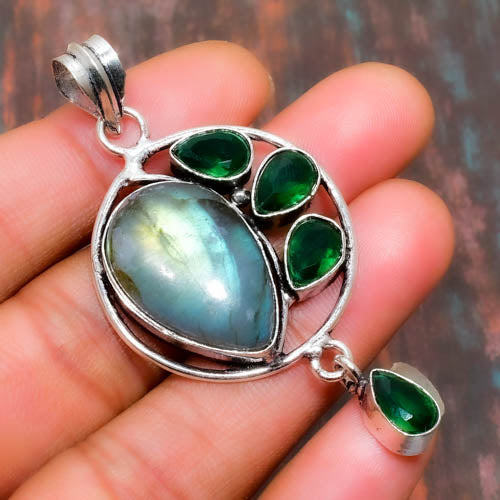 Radiant Harmony – Labradorite & Green Gemstone Silver Pendant