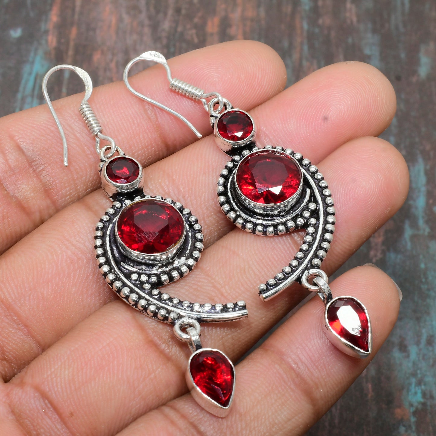 Ember’s Embrace – Sterling Silver Garnet Earrings