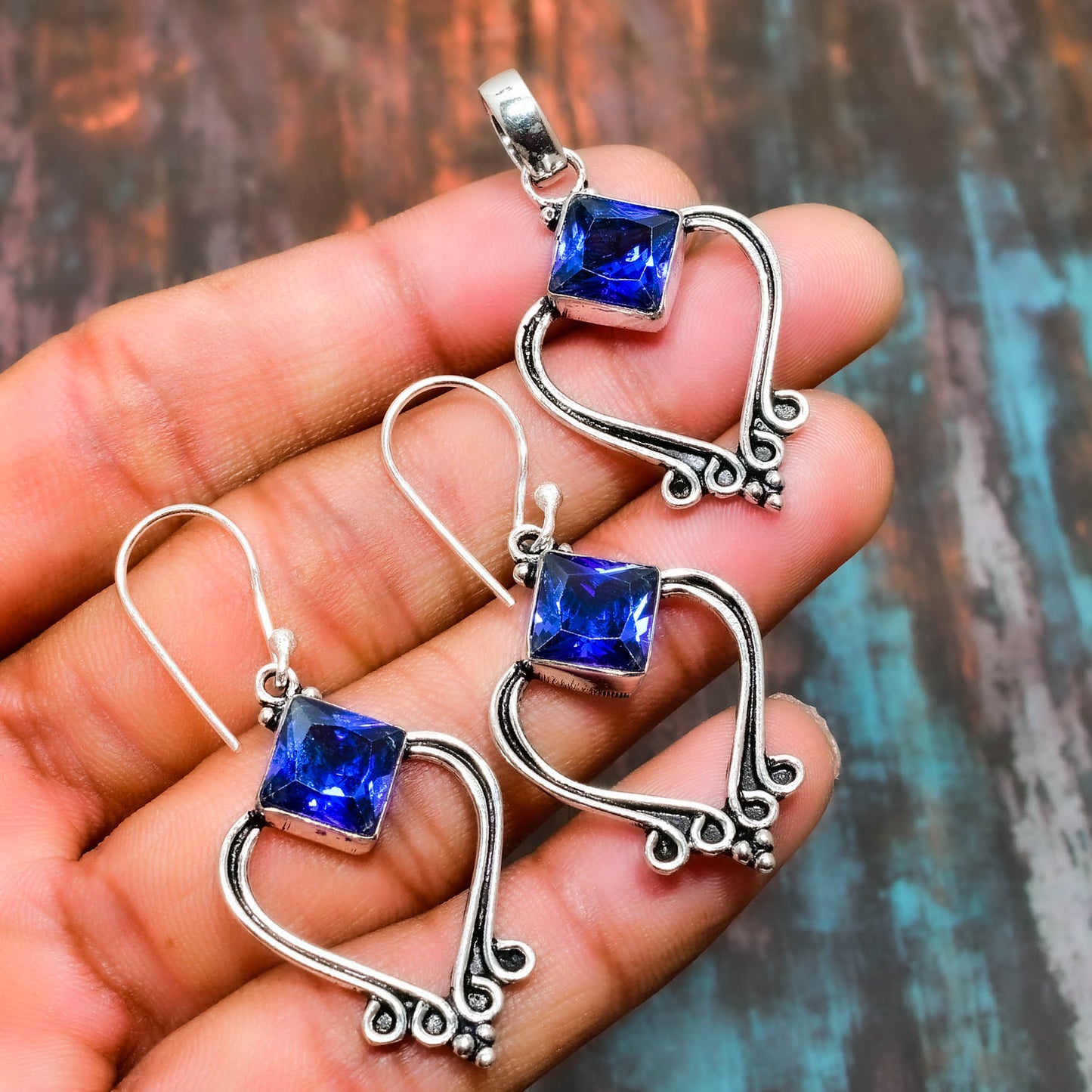 Heart’s Embrace – Blue Gemstone Silver Jewelry Set