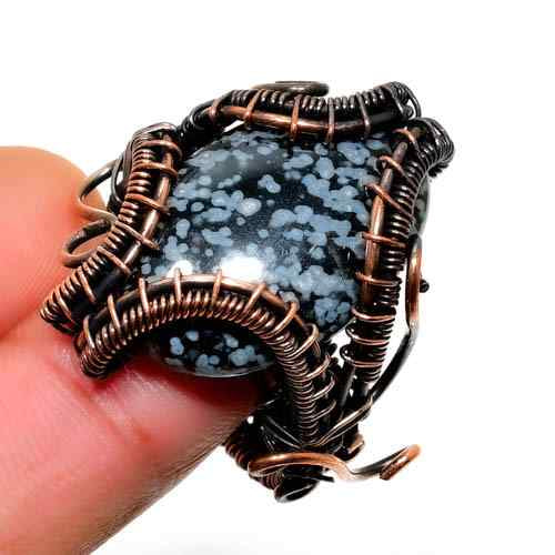 Selene’s Veil – Obsidian Copper Pendant