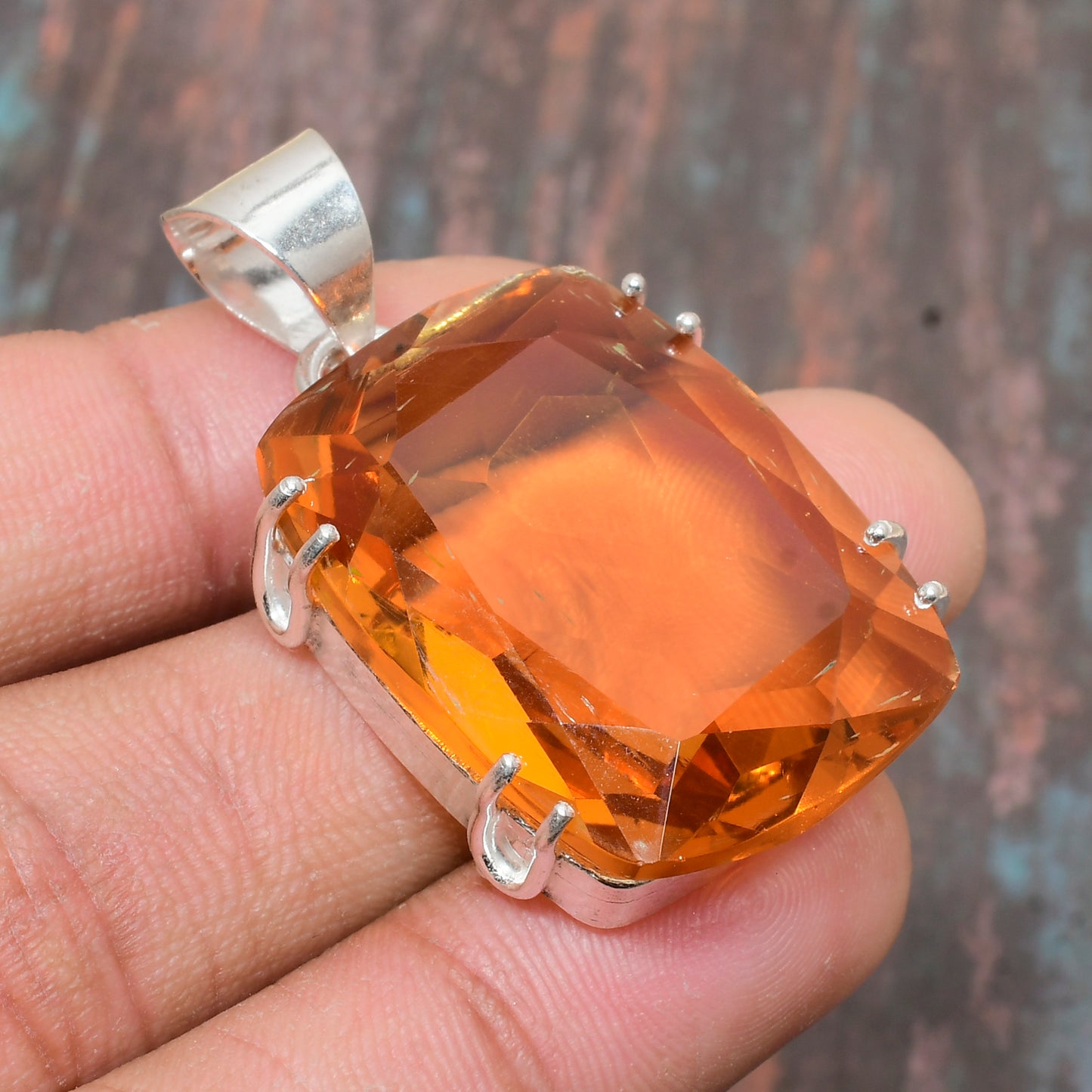 Sunlit Embrace – Citrine Sterling Silver Pendant