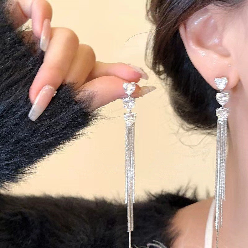 Lola Heart Earrings