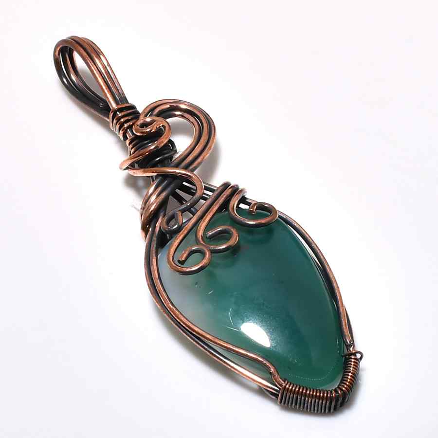 Gaia’s Embrace – Green Agate Copper Pendant