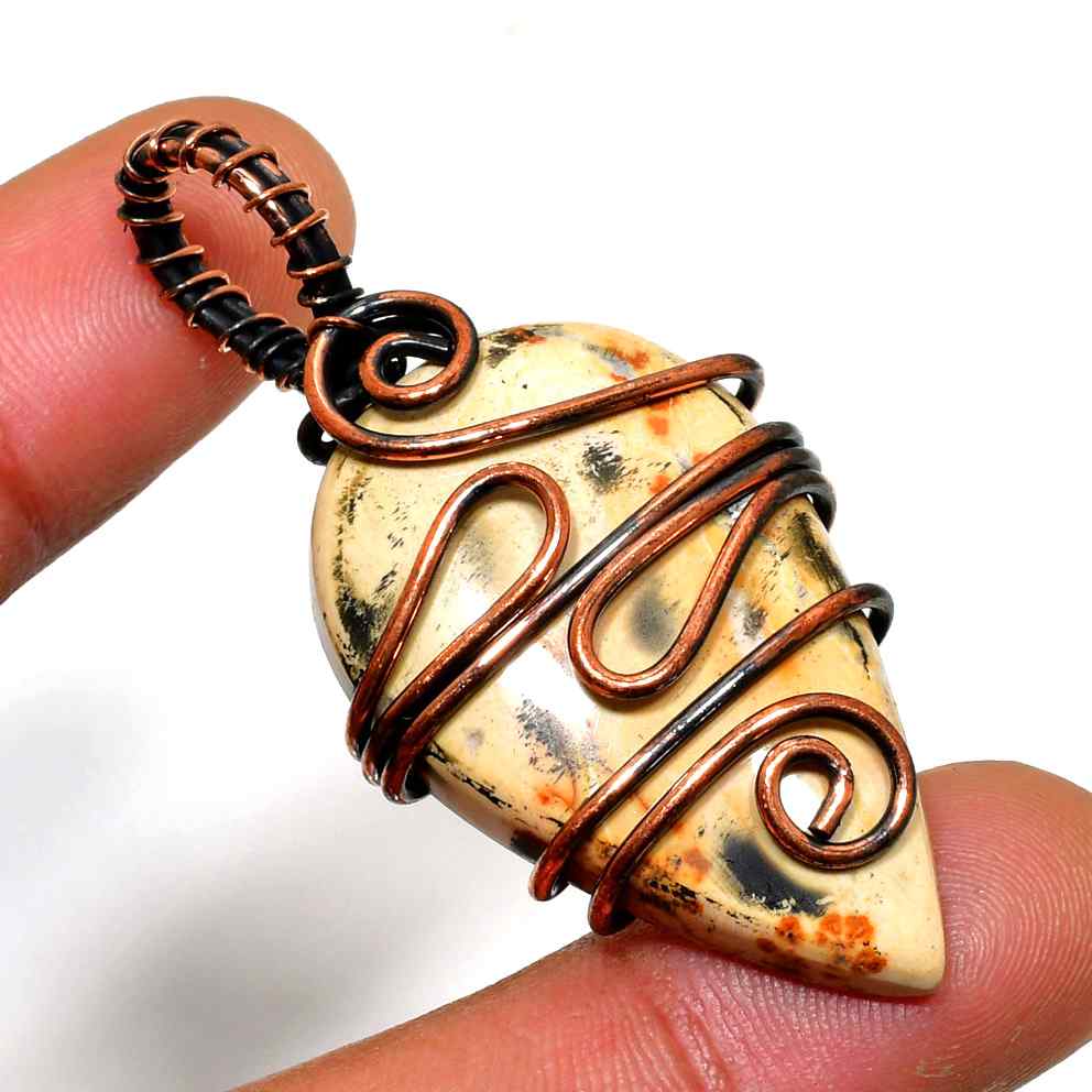 Desert’s Embrace – Jasper Copper Pendant
