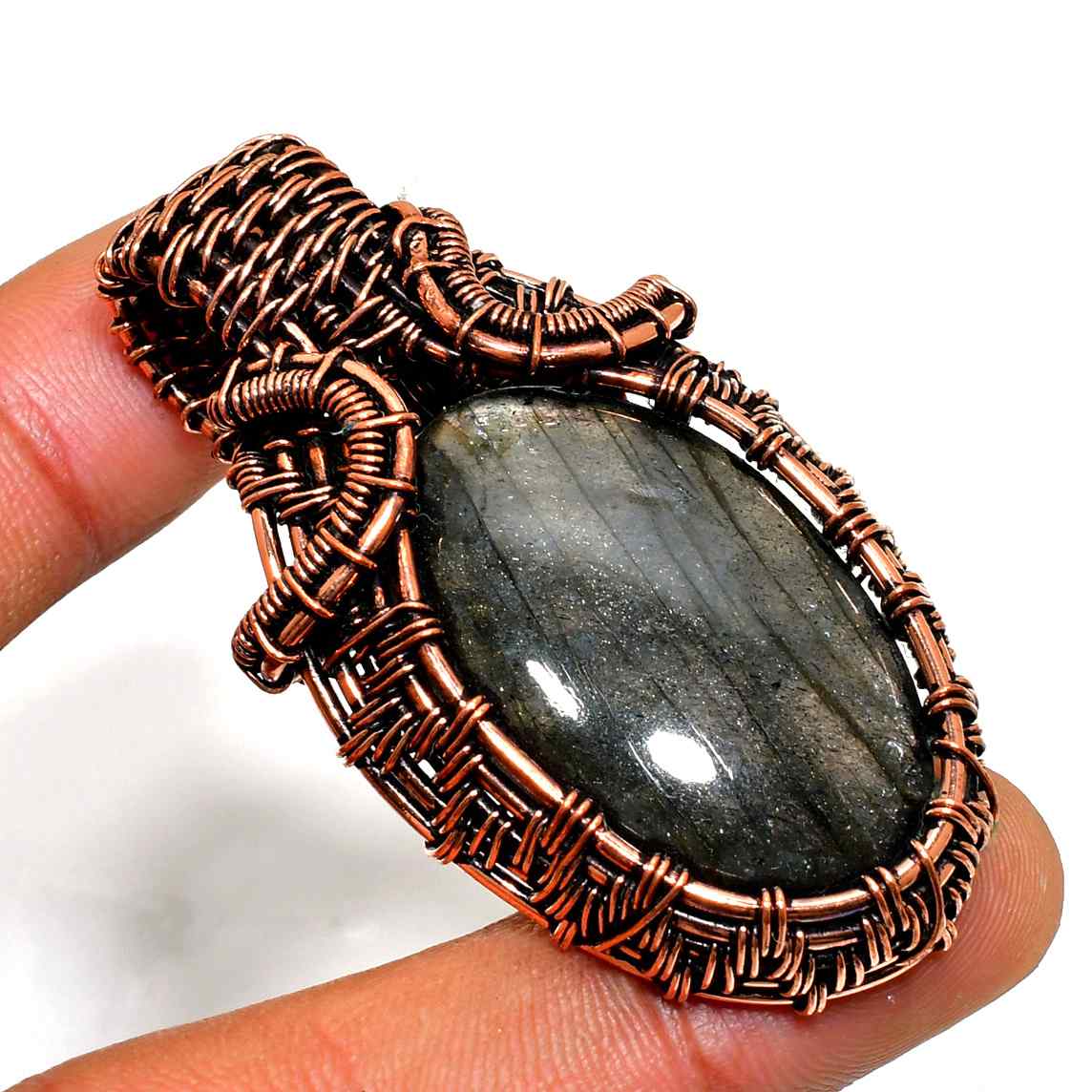 Selene’s Veil – Labradorite Copper Pendant