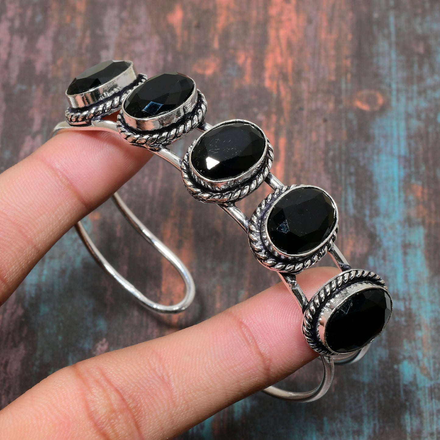 Midnight Luminescence – Black Onyx Silver Cuff