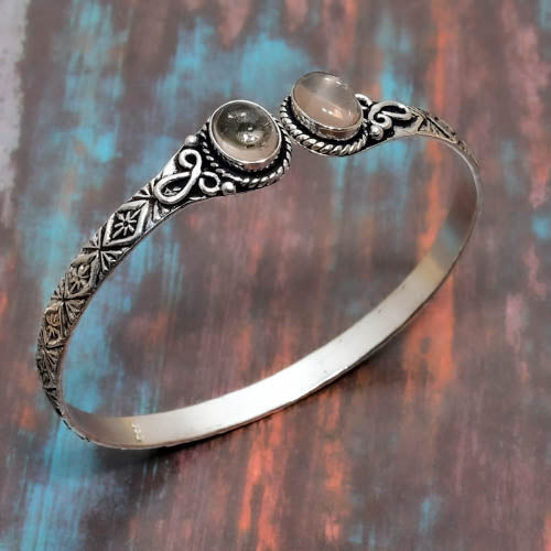 Luna’s Whisper – Silver Moonstone Bracelet