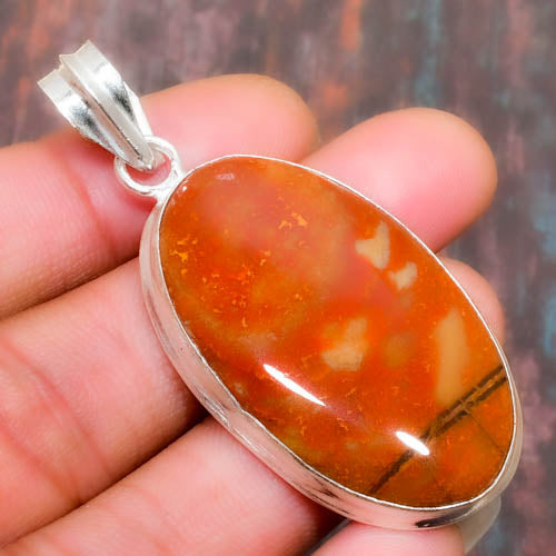 Valora Flame – Silver Carnelian Pendant