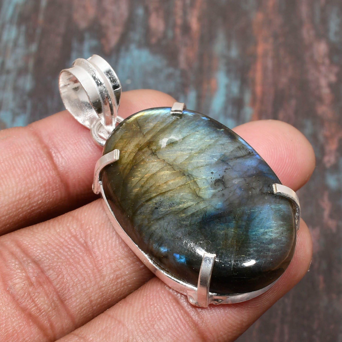 Aurora’s Shield – Labradorite Silver Pendant