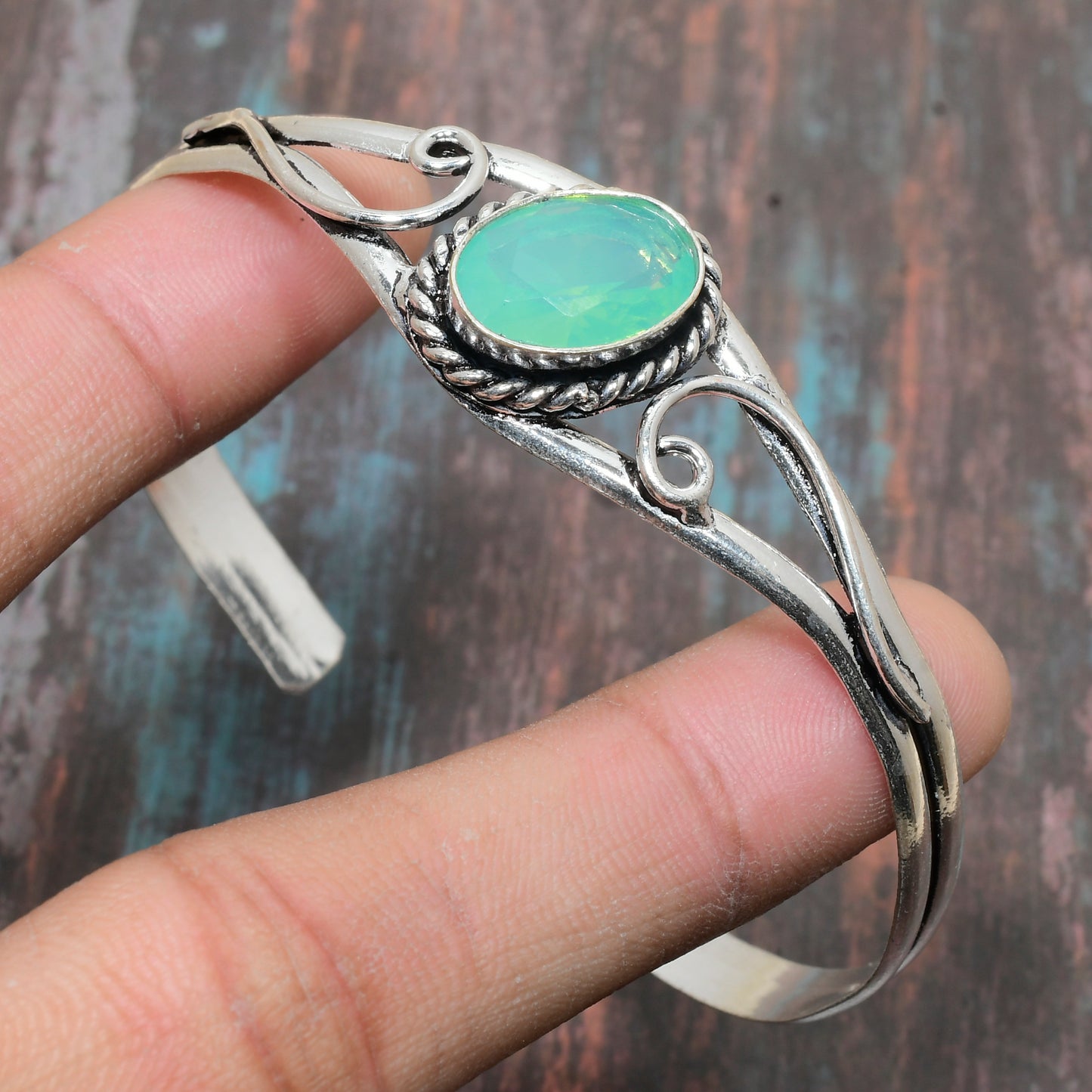 Aurora Gleam – Silver Opal Cuff