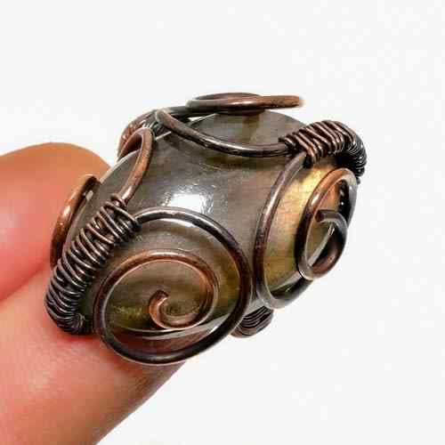 Serenity’s Song – Labradorite Copper Ring