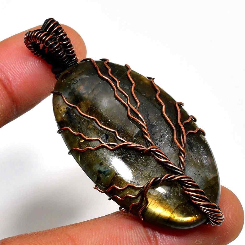 Aurora’s Shield – Labradorite Copper Pendant