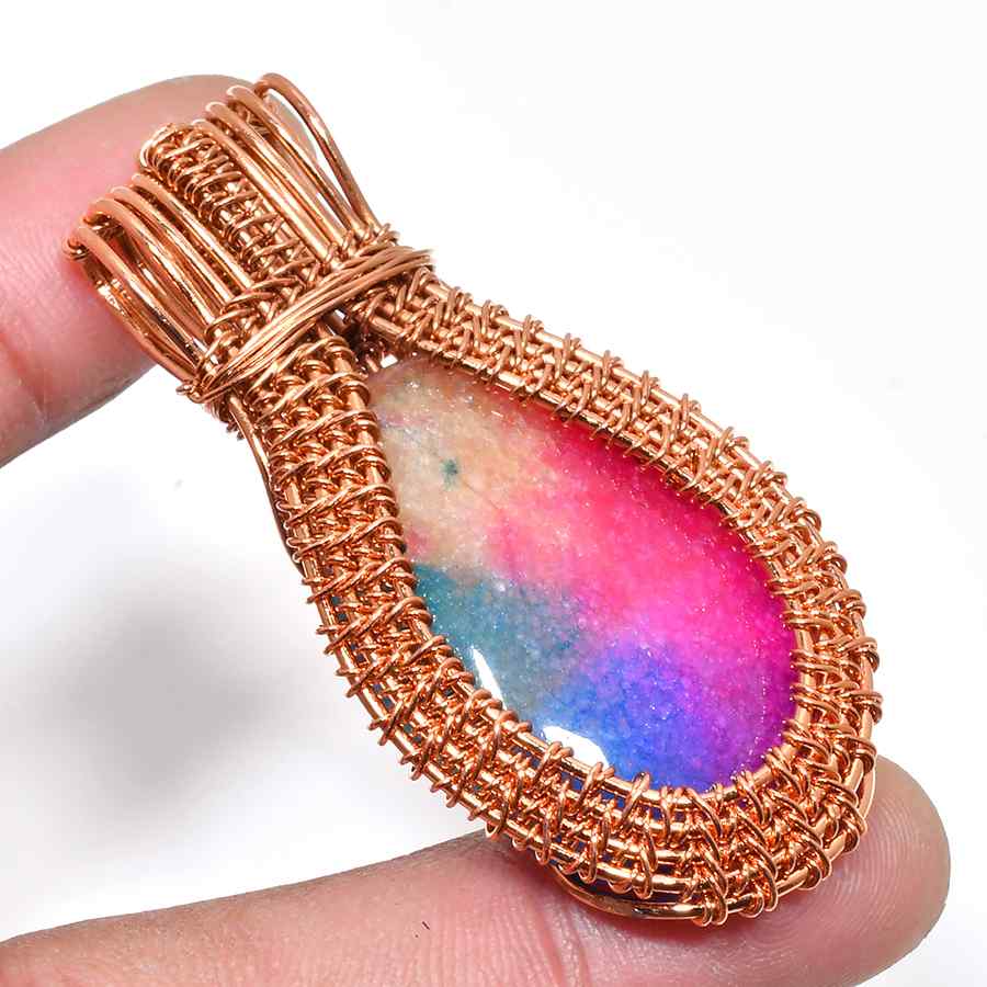 Aurora Cascade – Rose Gold Quartz Pendant