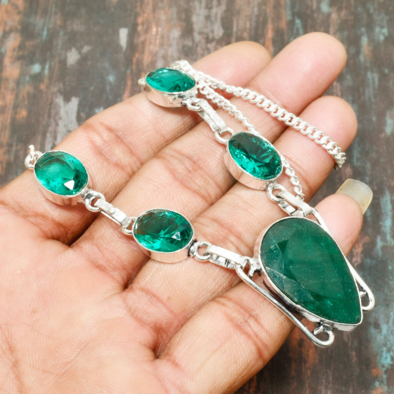 Emerald Harmony – Silver Statement Necklace