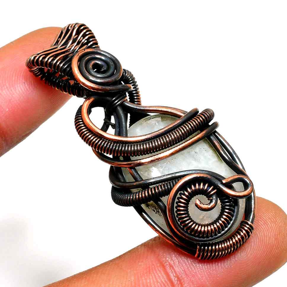 Luna’s Clarity – Amethyst & Copper Pendant