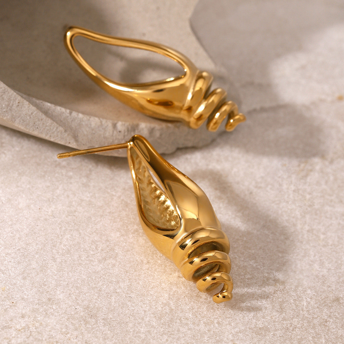 Hollow Conch Earrings