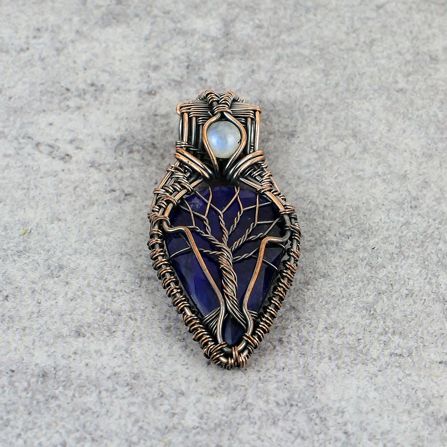 Blue Sapphire Gemstone Pendant