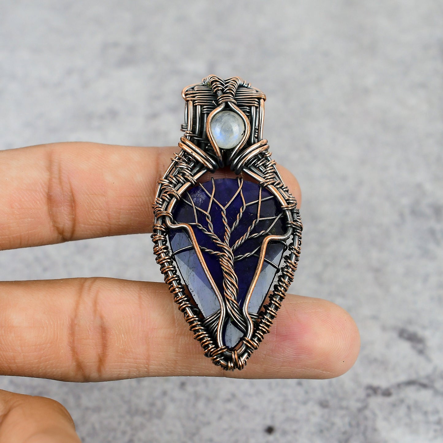 Blue Sapphire Gemstone Pendant