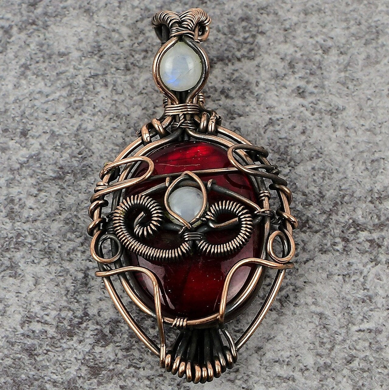 Red Flash Labradorite Gemstone Pendant