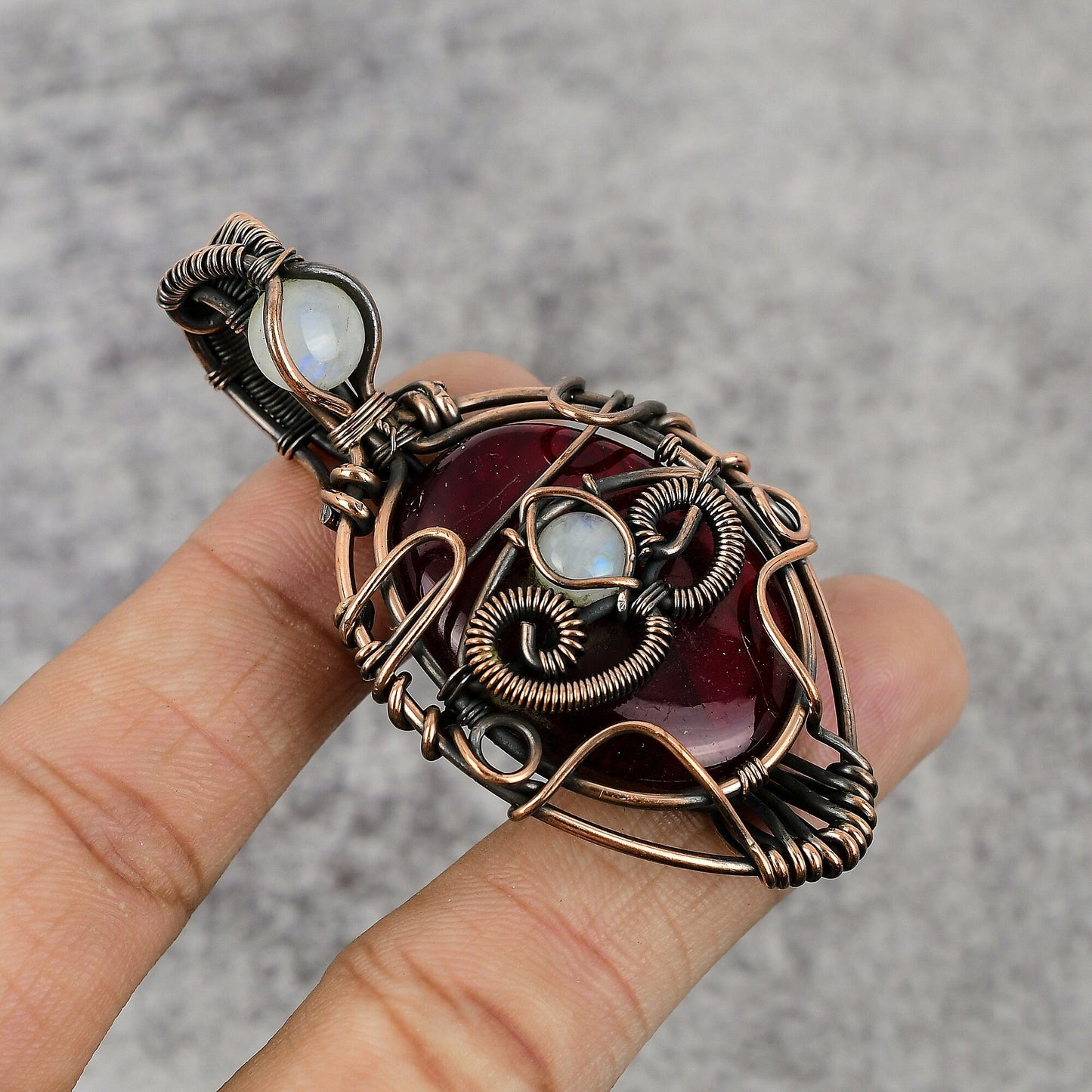 Red Flash Labradorite Gemstone Pendant
