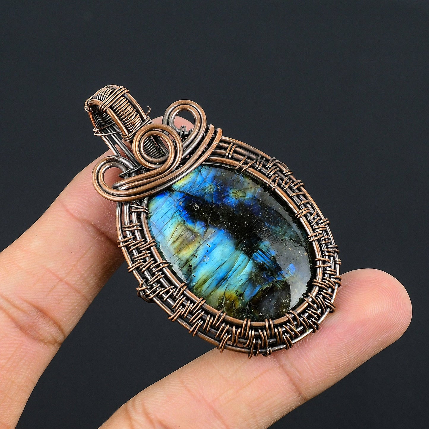 Blue Flash Labradorite Gemstone Pendant