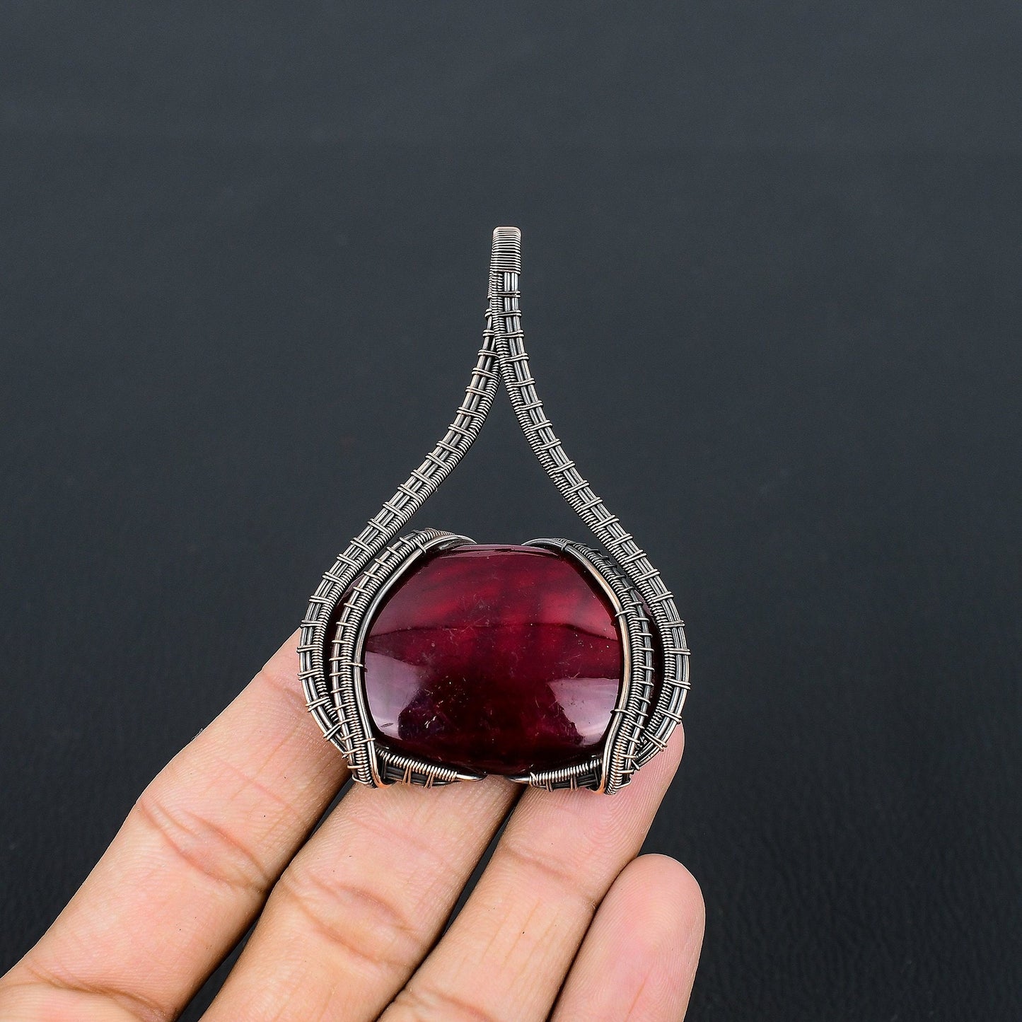 Red Flash Labradorite Gemstone Pendant