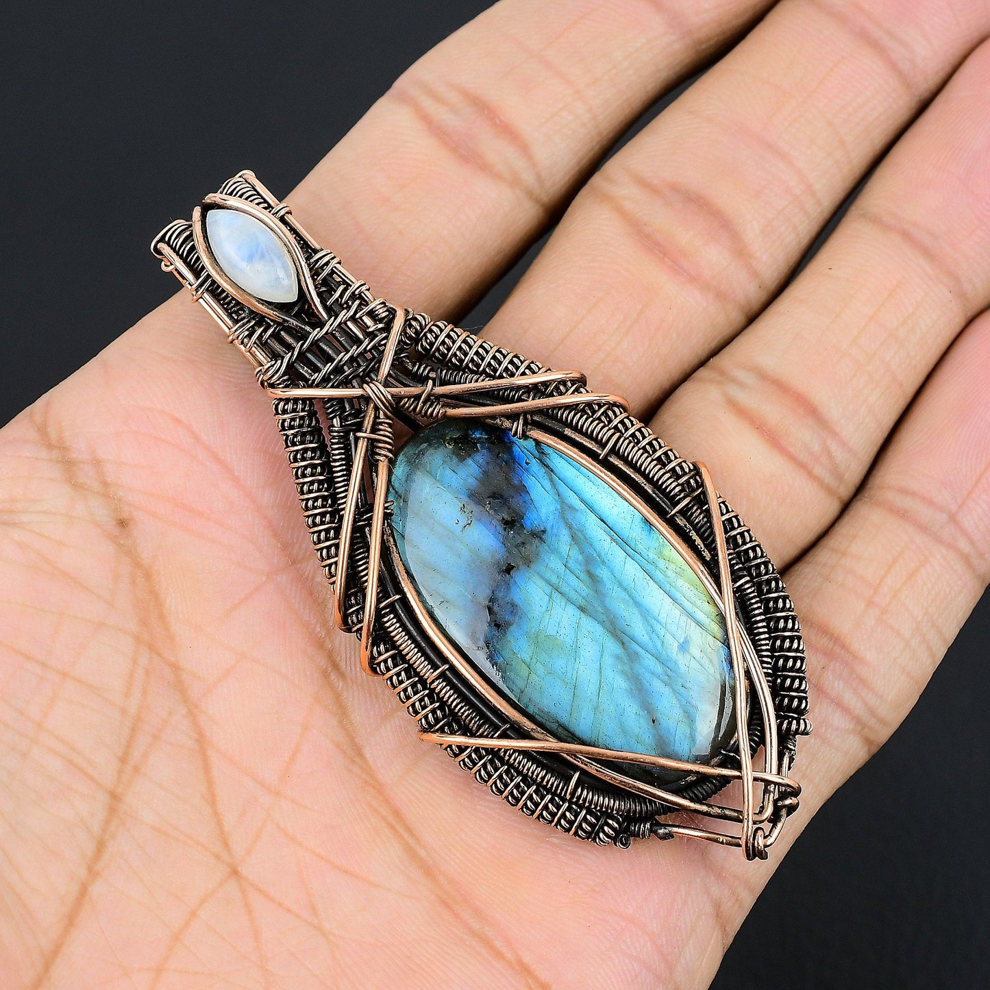 Blue Flash Labradorite Gemstone Pendant