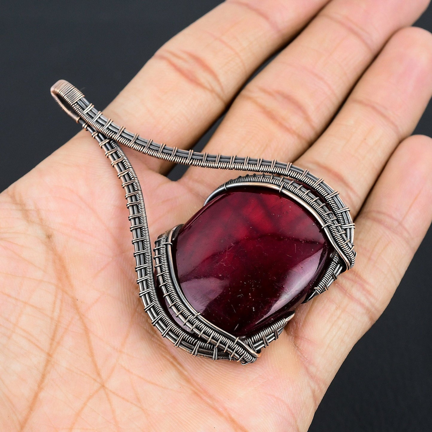 Red Flash Labradorite Gemstone Pendant