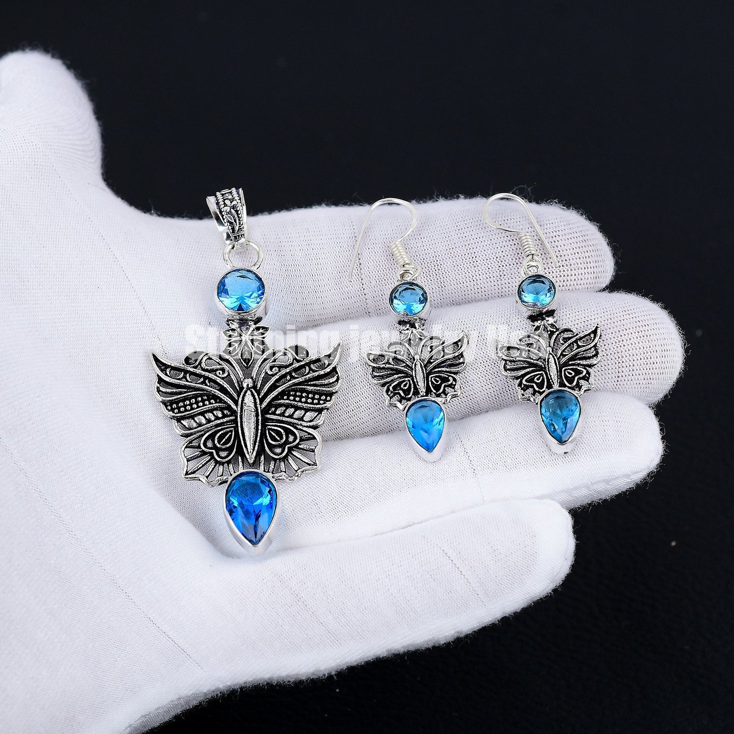 Swiss Blue Topaz Gemstone Earring & Pendant Set