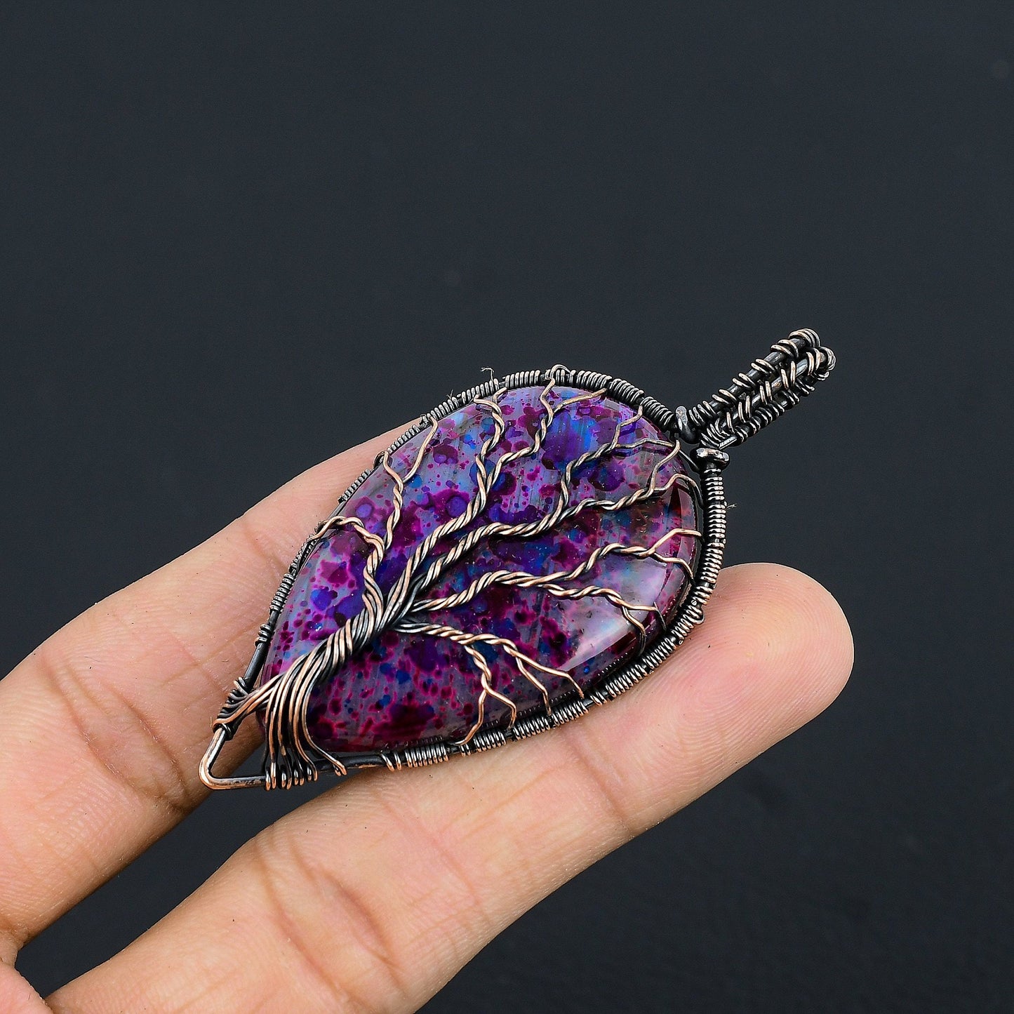 Blue-Green Labradorite Gemstone Pendant