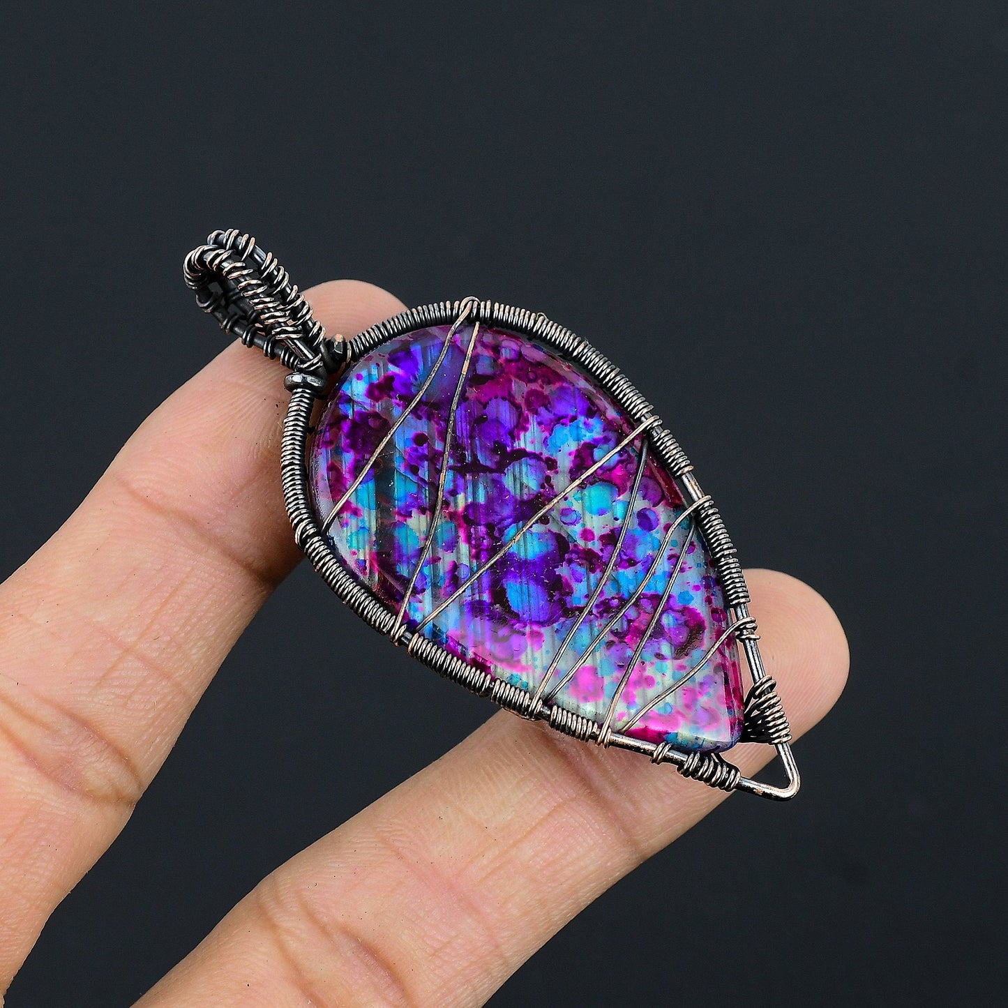 Multi-Fire Labradorite Gemstone Pendant
