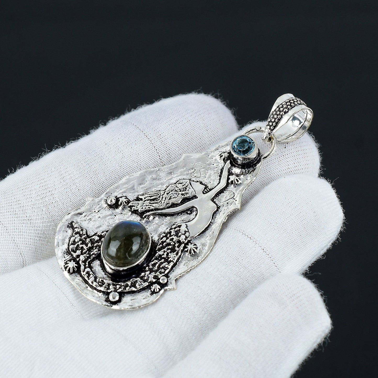 Blue Topaz & Labradorite Gemstone Pendant
