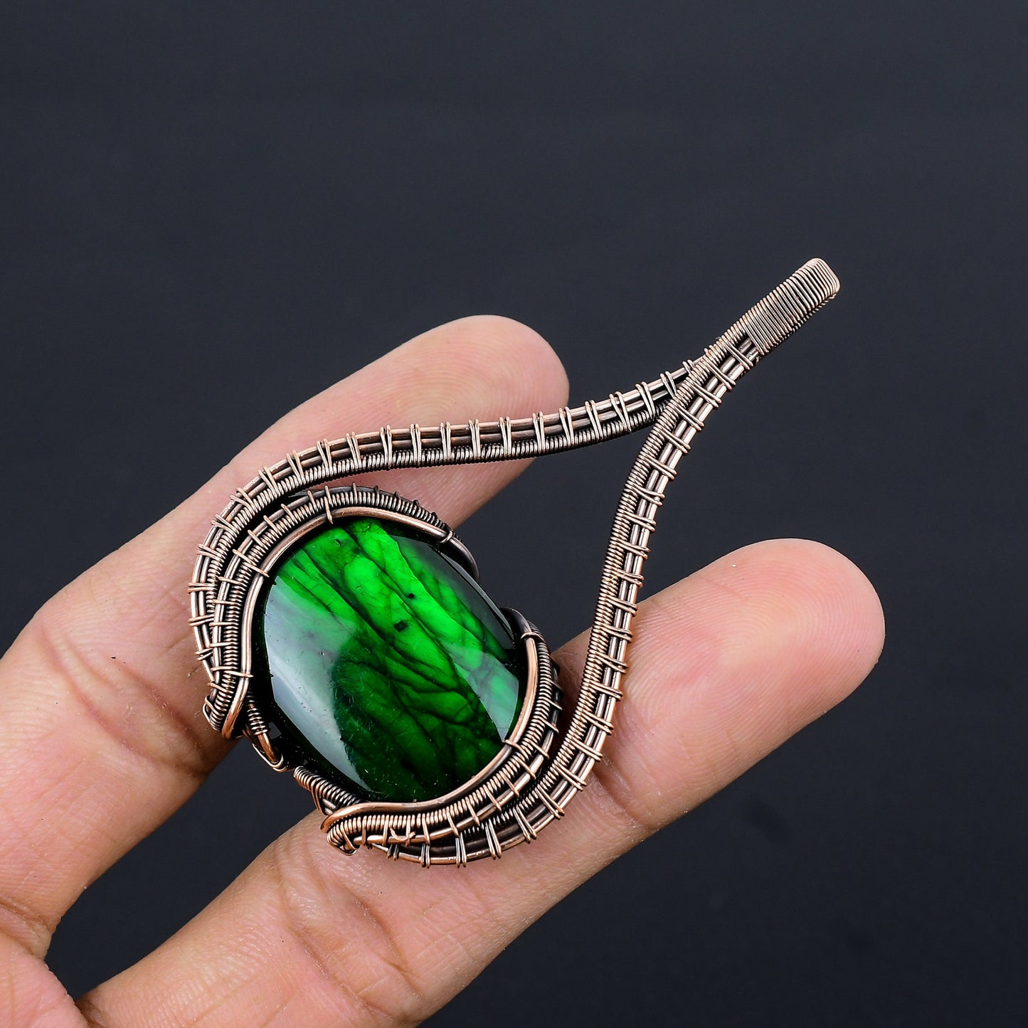 Green Flash Labradorite Gemstone Pendant