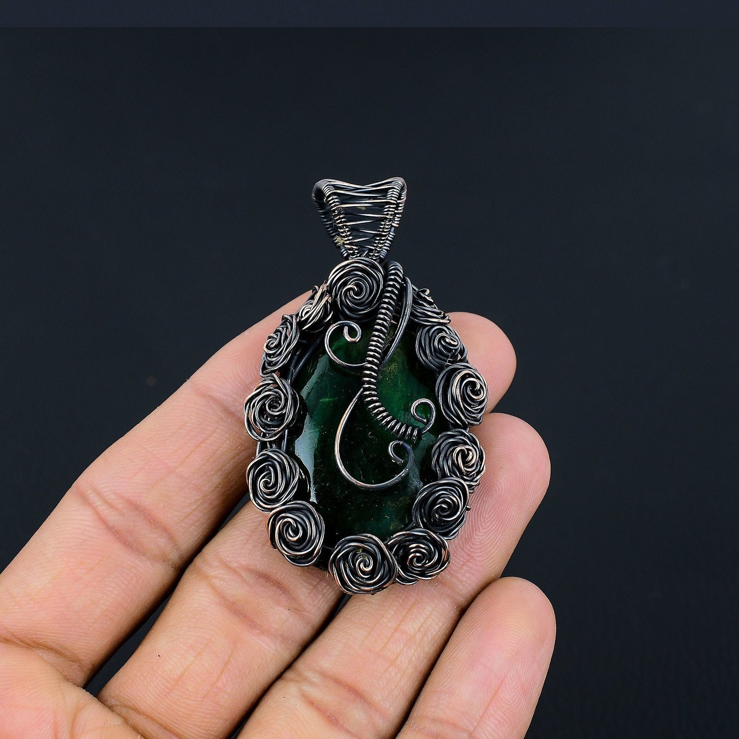 Green Flash Labradorite Gemstone Pendant
