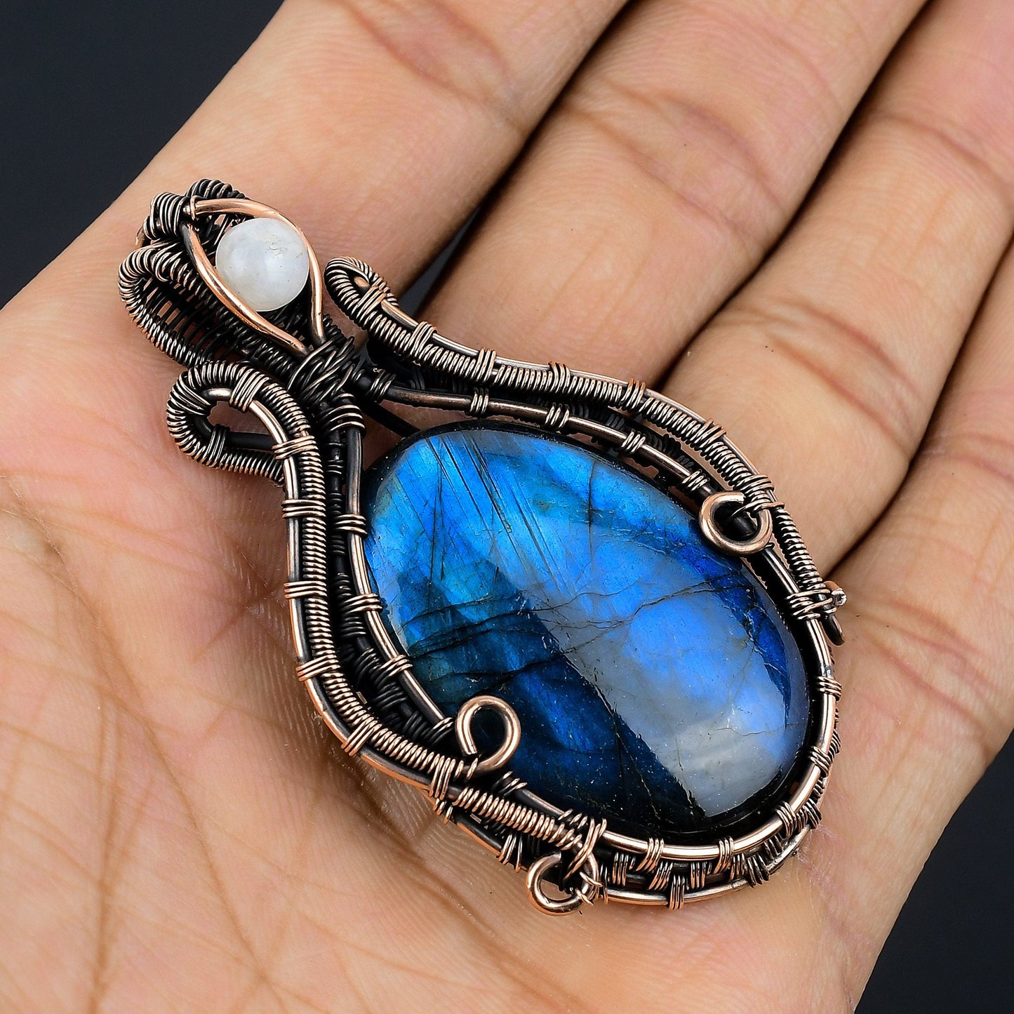Blue Flash Labradorite Gemstone Pendant