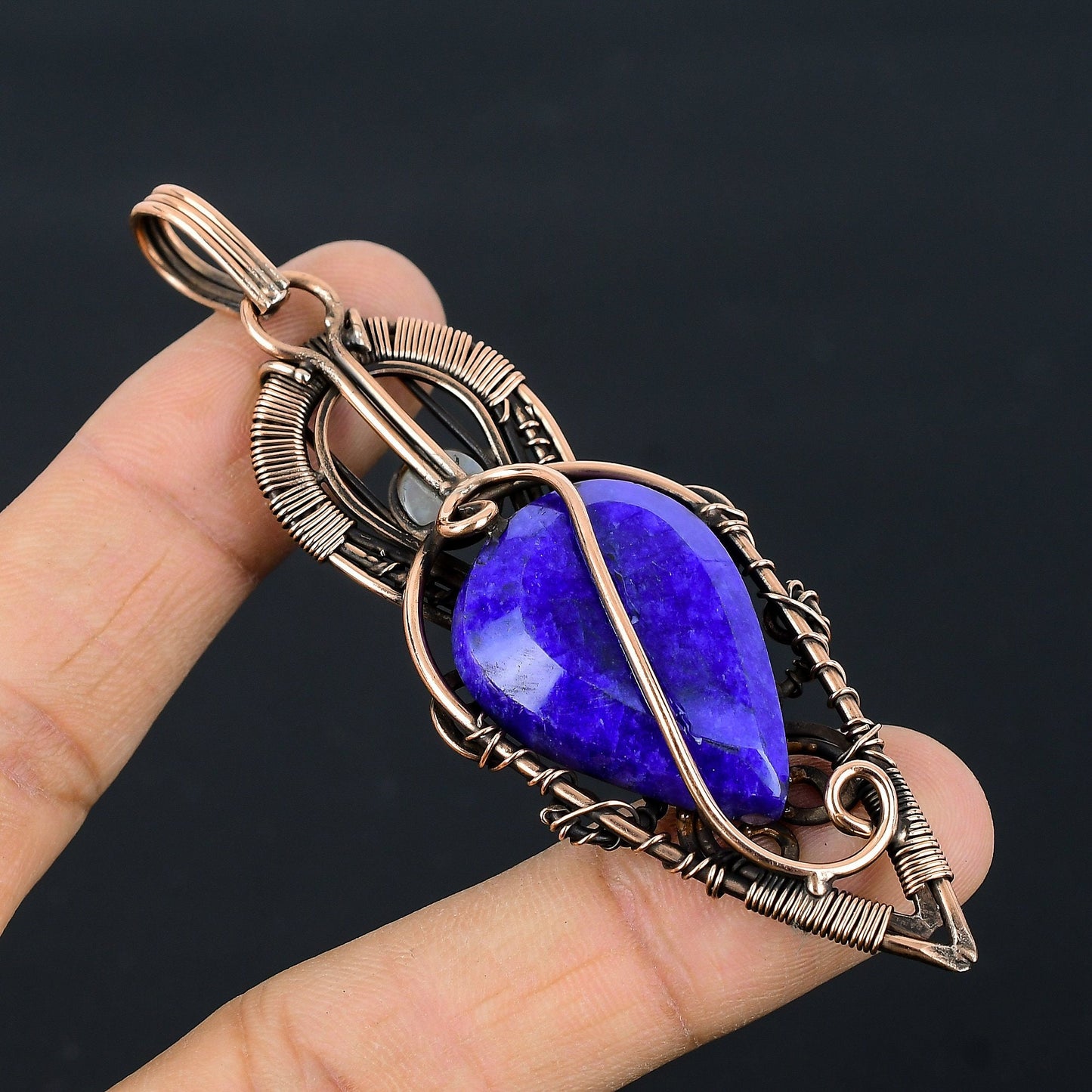 Blue Sapphire Gemstone Pendant