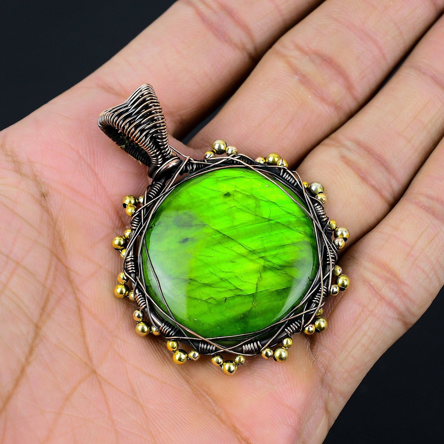 Green Flash Labradorite Gemstone Pendant