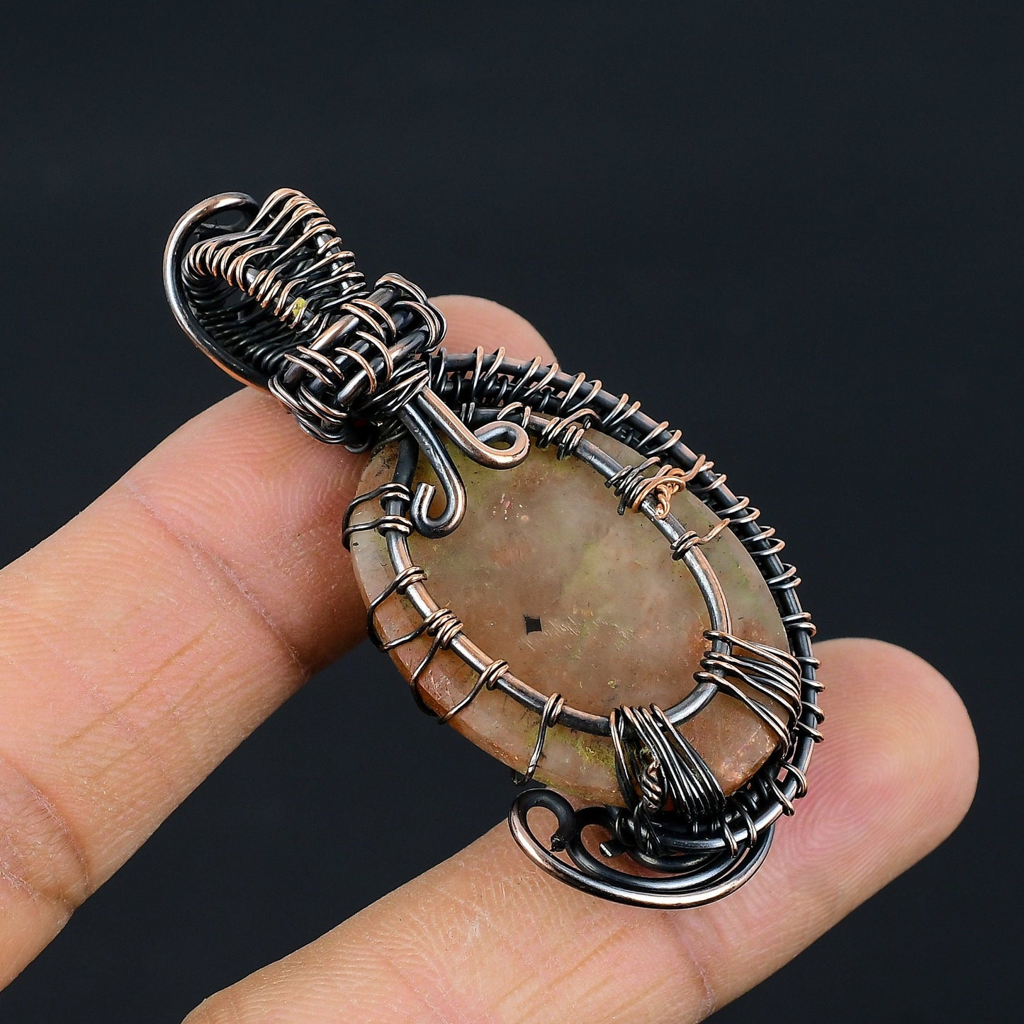 Copper Sunstone Gemstone Pendant