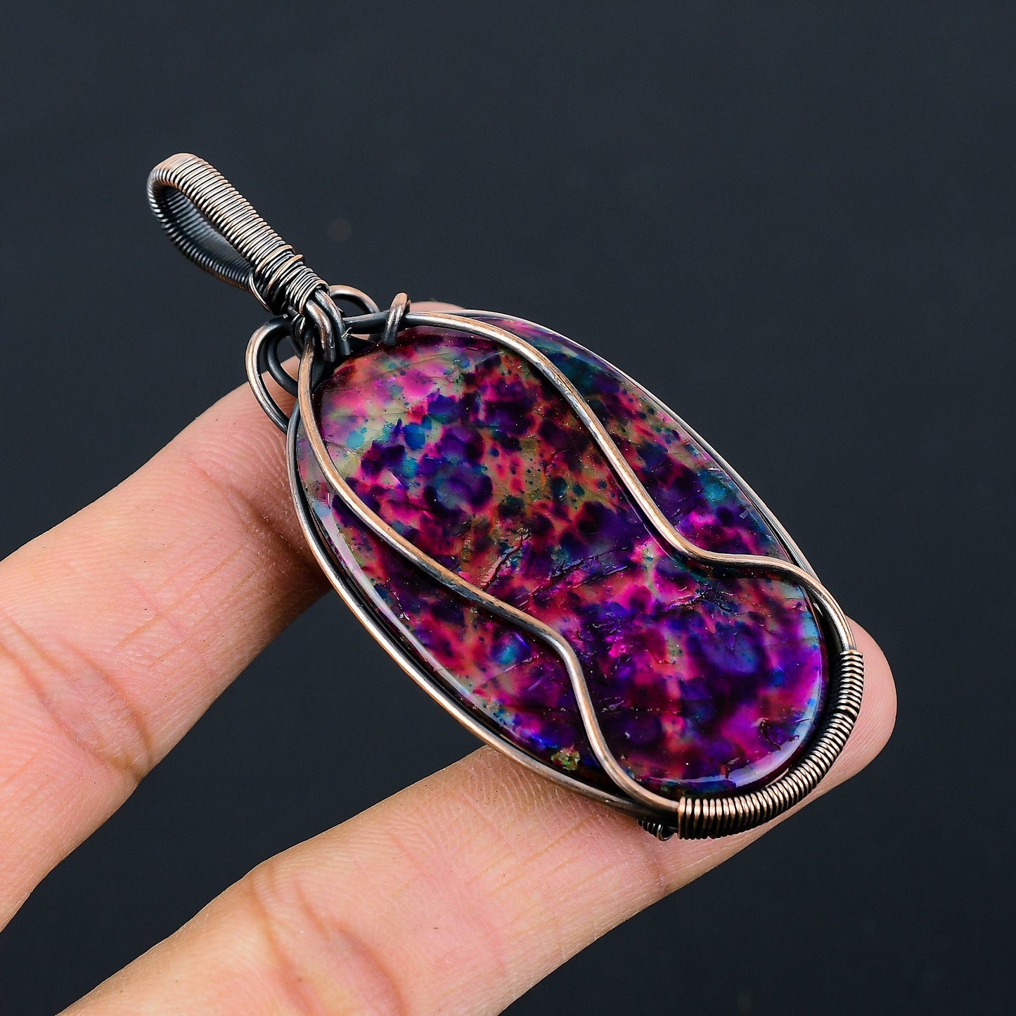 Blue Green Labradorite Gemstone Pendant