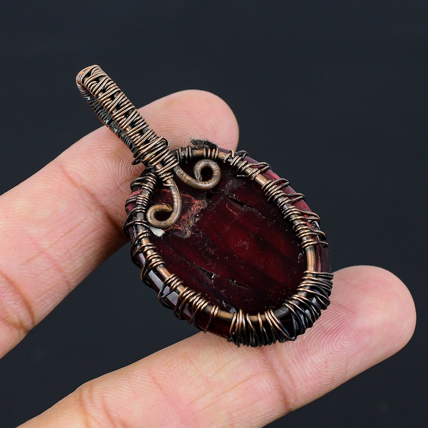 Red Flash Labradorite Gemstone Pendant