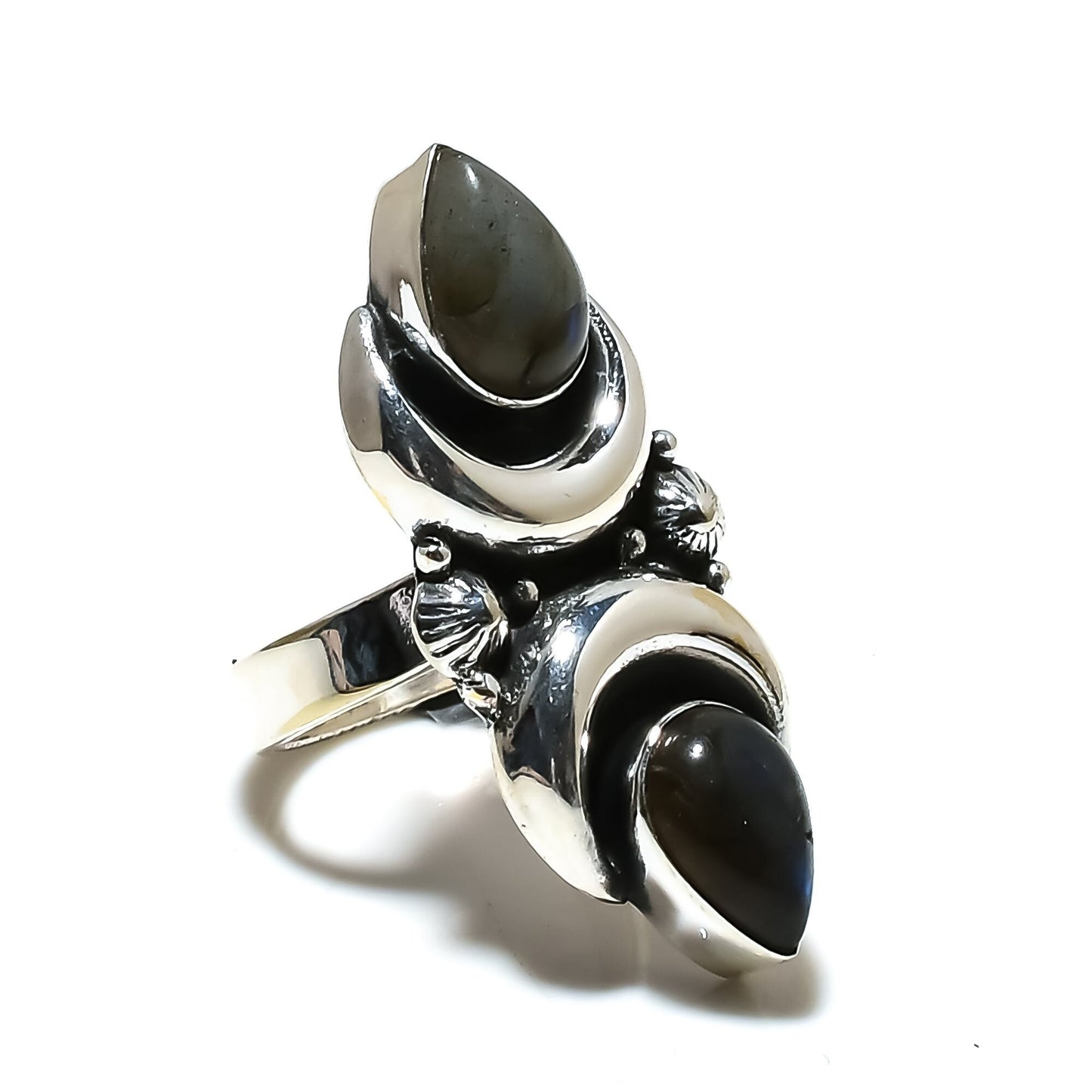 Blue Flash Labradorite Ring