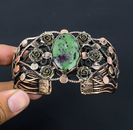 Green Ruby Zoisite Gemstone Wire-Wrapped Bracelet