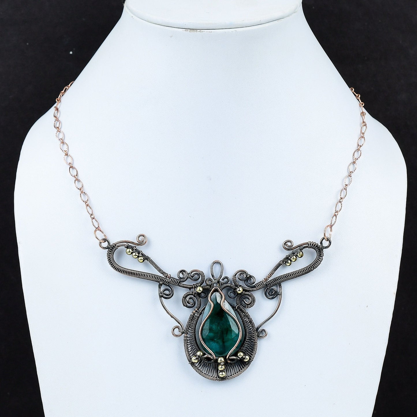 Green Emerald Gemstone Necklace