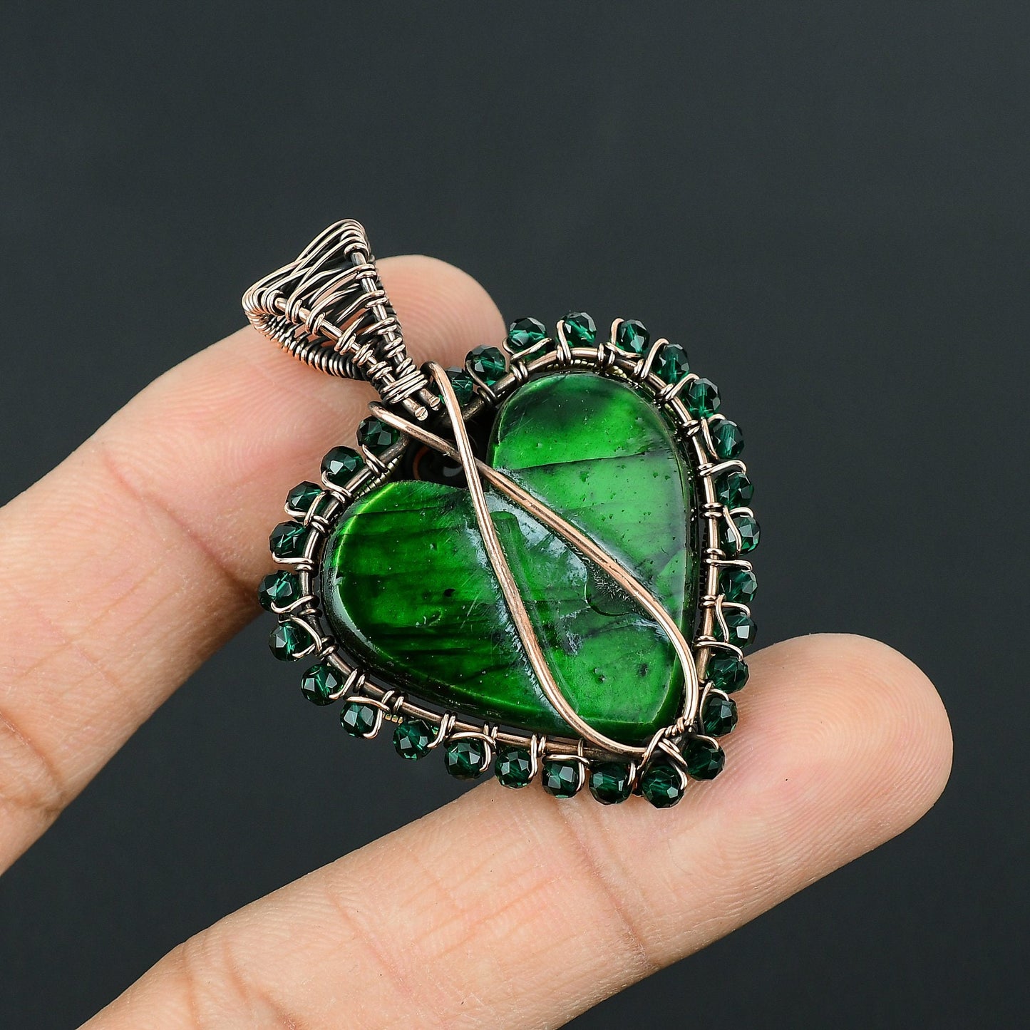Green Flash Labradorite Gemstone Pendant