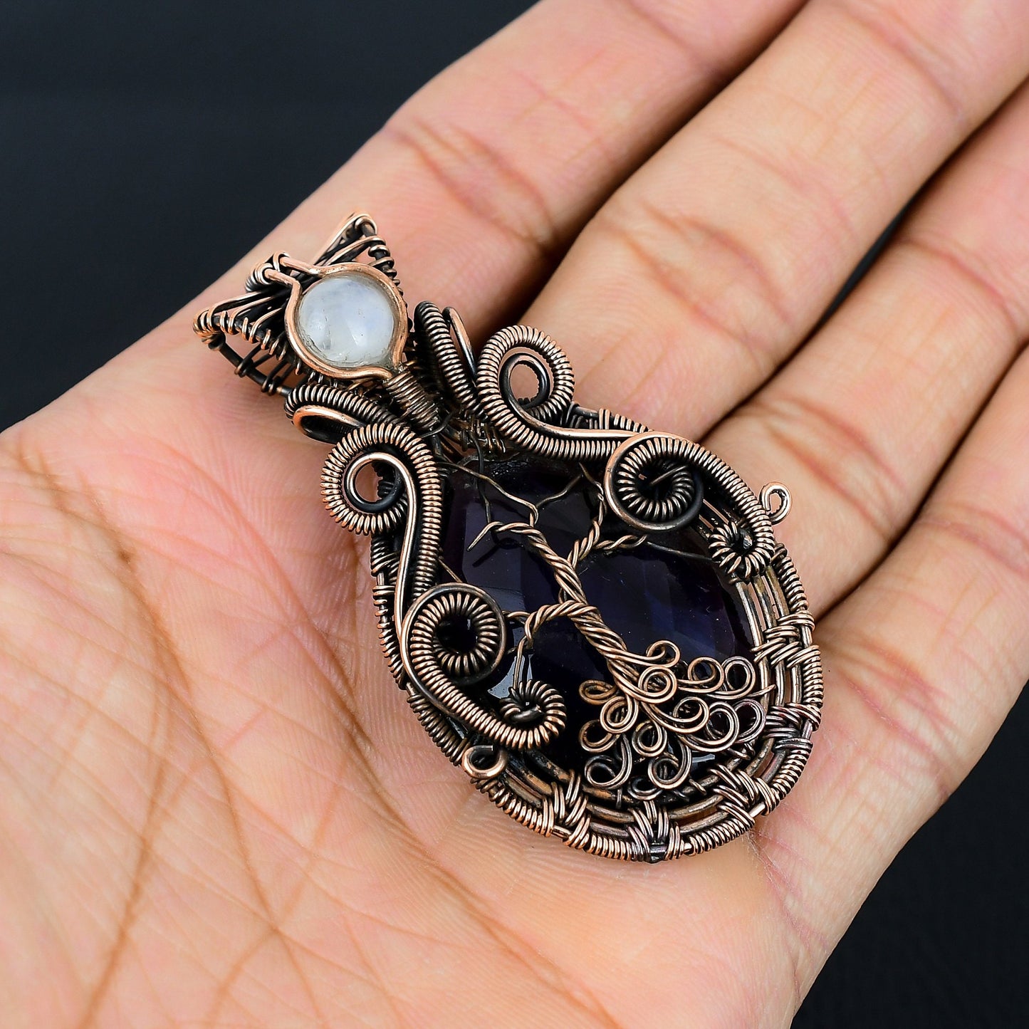 Blue Sapphire Gemstone Pendant